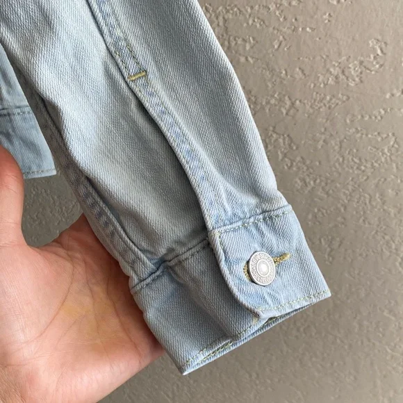 Levi's Women's Sky Blue Denim Jacket size S - Picture 10 of 12